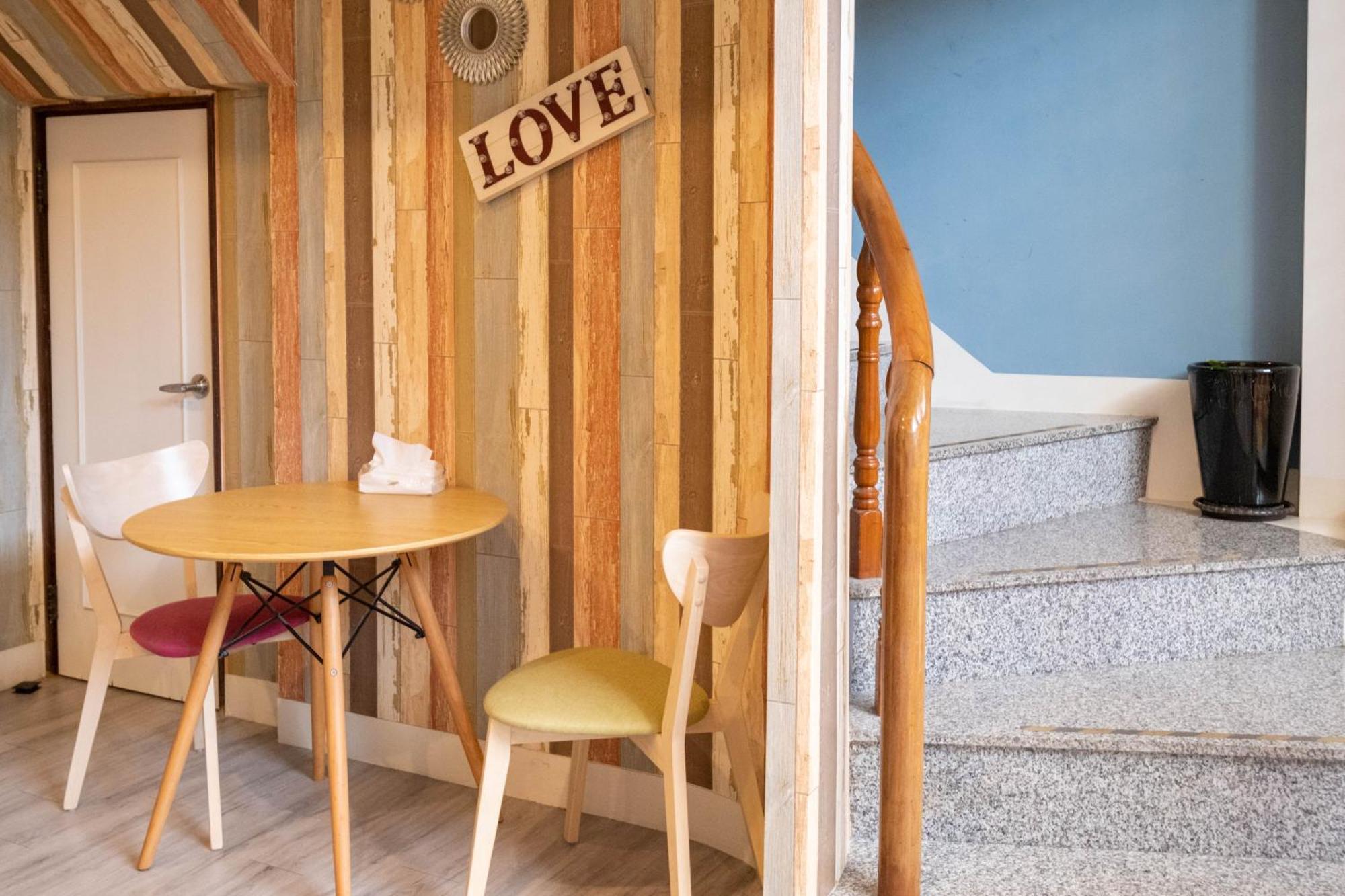 Wow Haha Foodie House Đài Nam Ngoại thất bức ảnh
