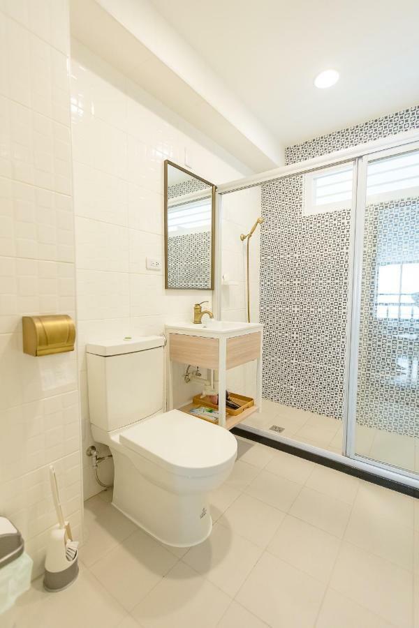 Wow Haha Foodie House Đài Nam Ngoại thất bức ảnh